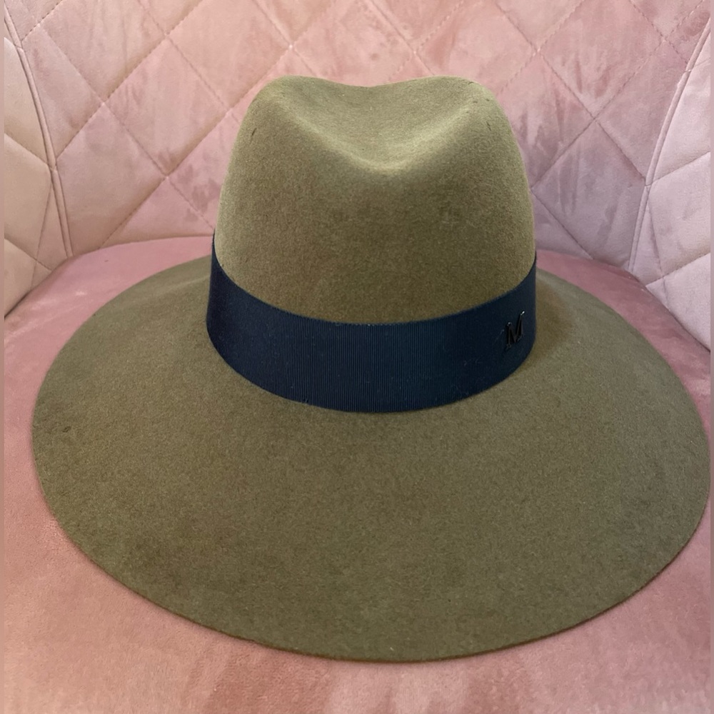Authentic MAISON MICHEL Kate Hat. Size Small